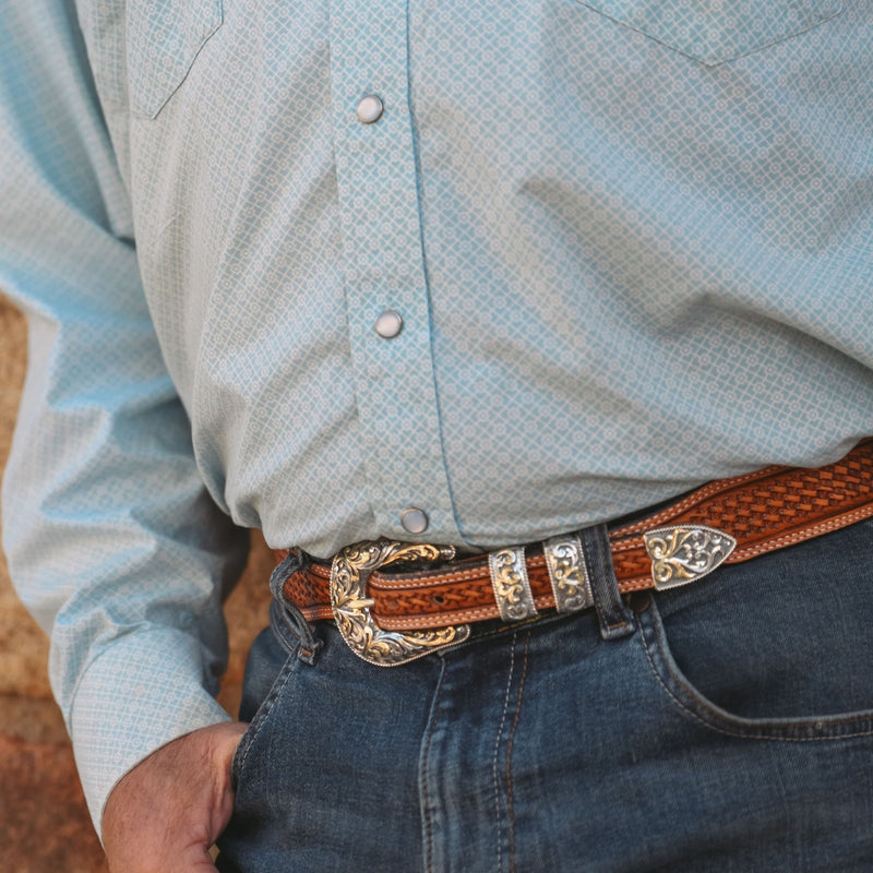 The Man Who Wore His Belt Buckle on the Side